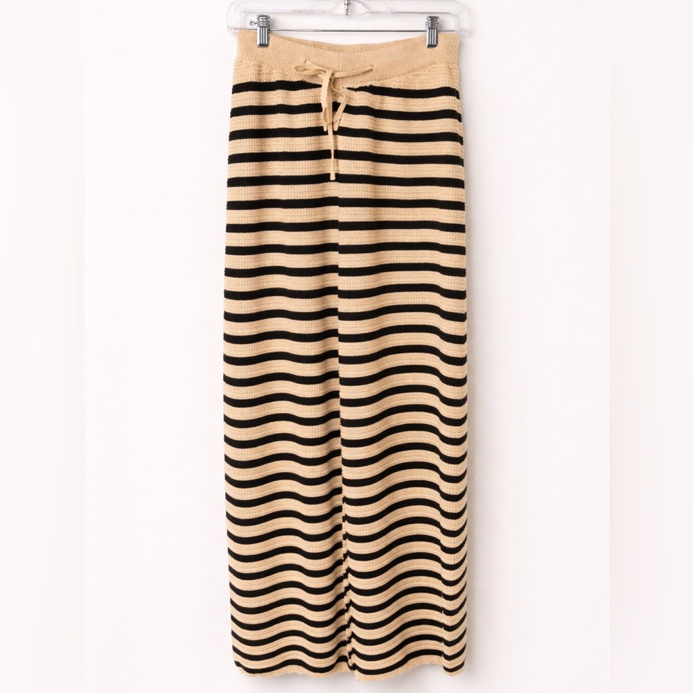 Striped Button-Front Knit Polo Set in Beige and Black - Picture 3 of 4